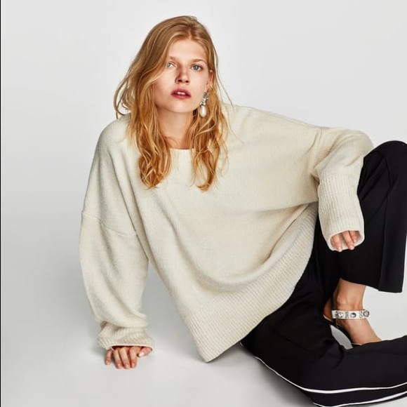Zara Sweaters - NWT: ZARA Chenille Cream Oversized Sweater (Med)